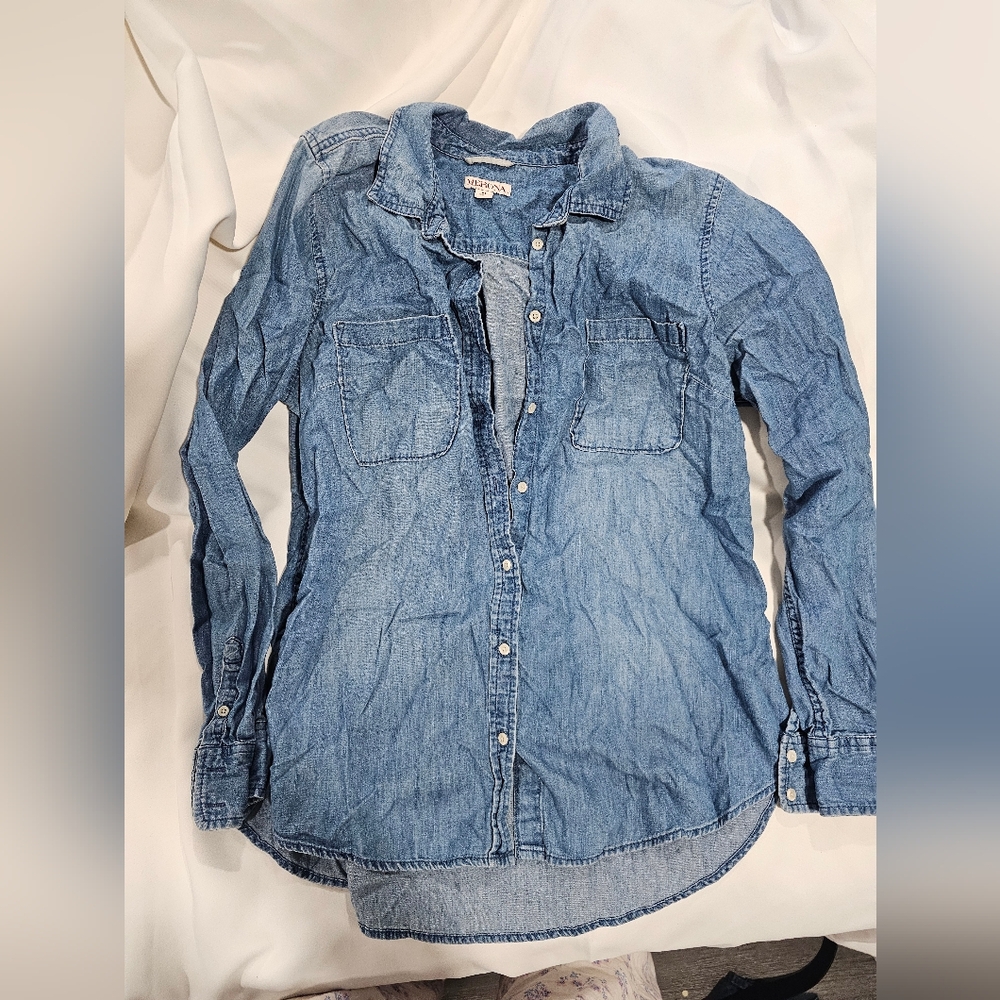 Merona button down shirt gently used